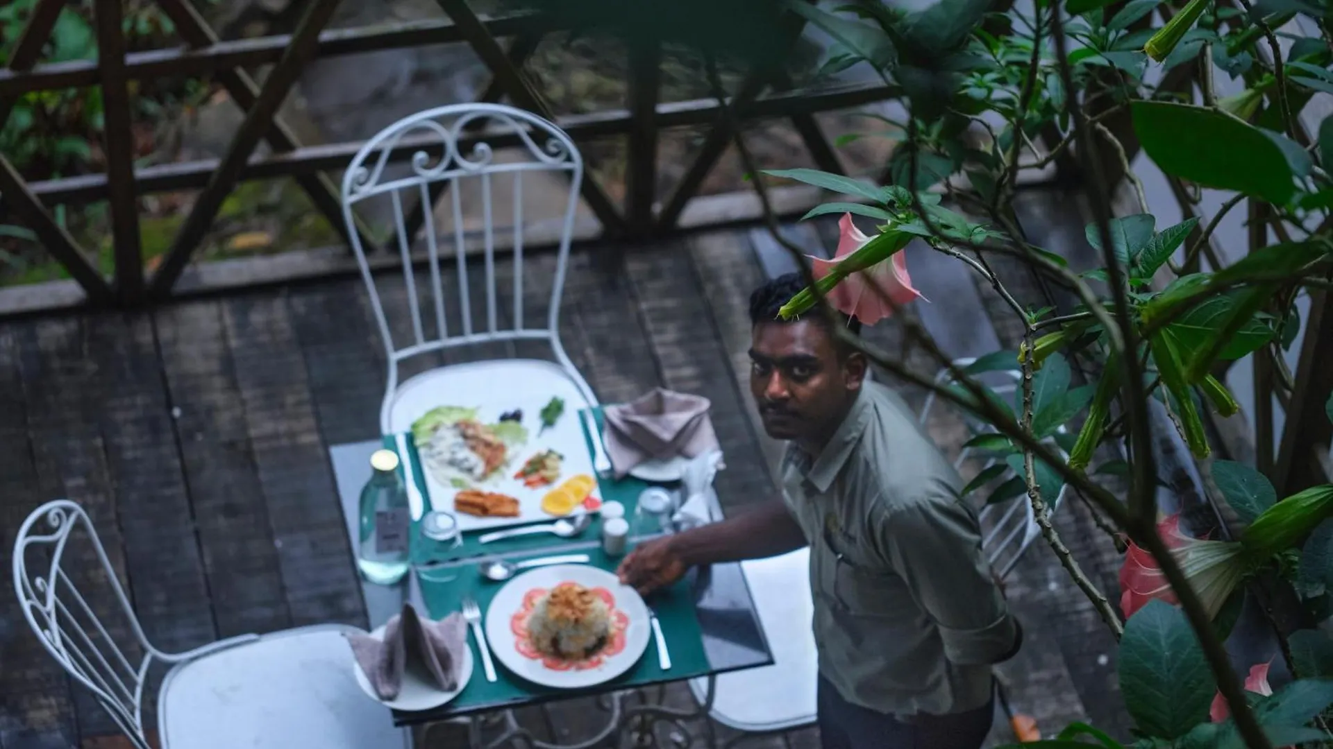 Rum i privatbostad Reen Resorts Aanavilasam Plantation Thekkady Indien