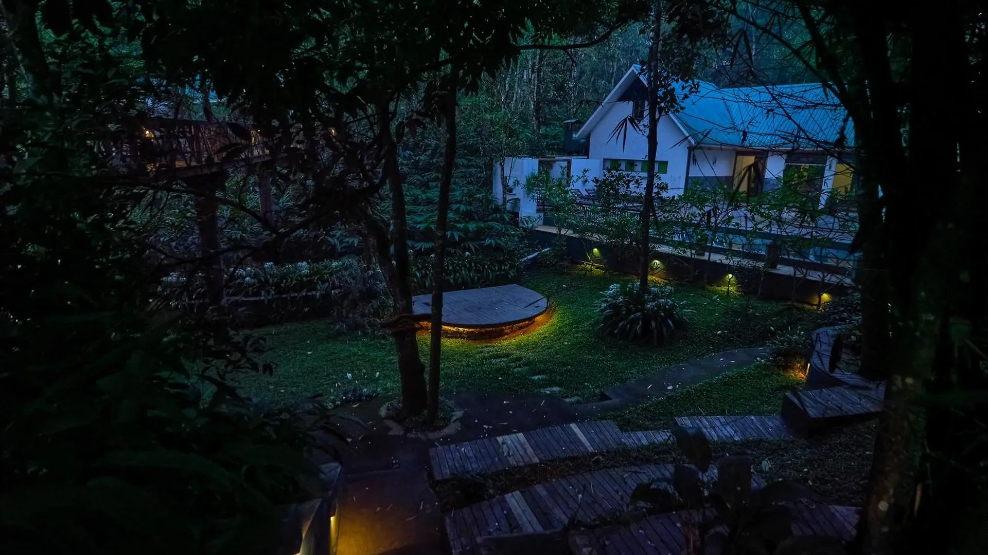 Reen Resorts Aanavilasam Plantation Thekkady Indie